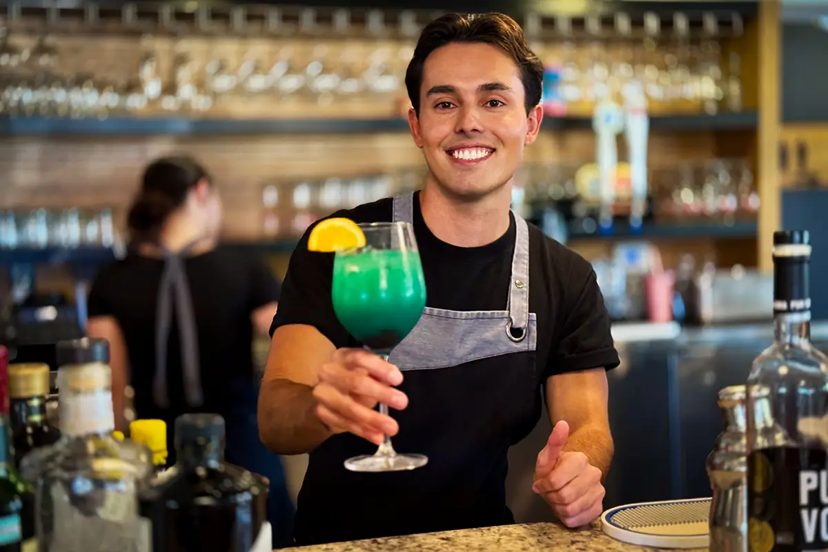 emplois restaurant Banff, Restaurant italien PACINI | Banff